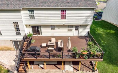Modern Deck With Horizontal Railing In Springfield 20