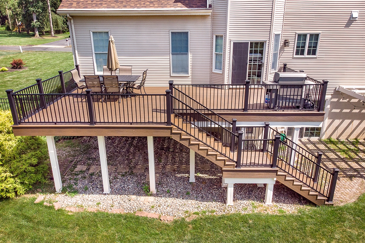 Second Story Modern Deck With Steps 7