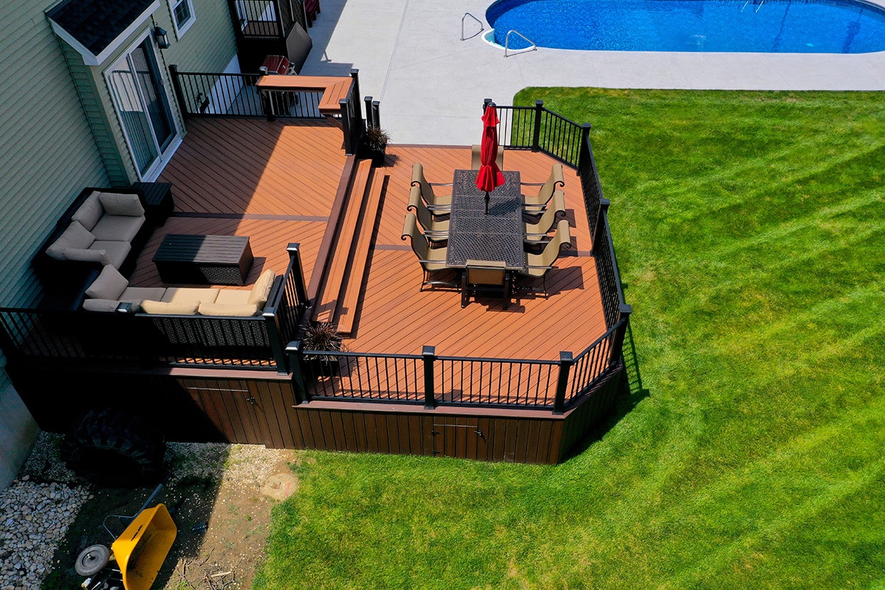 Multilevel Deck With Open Concept 3