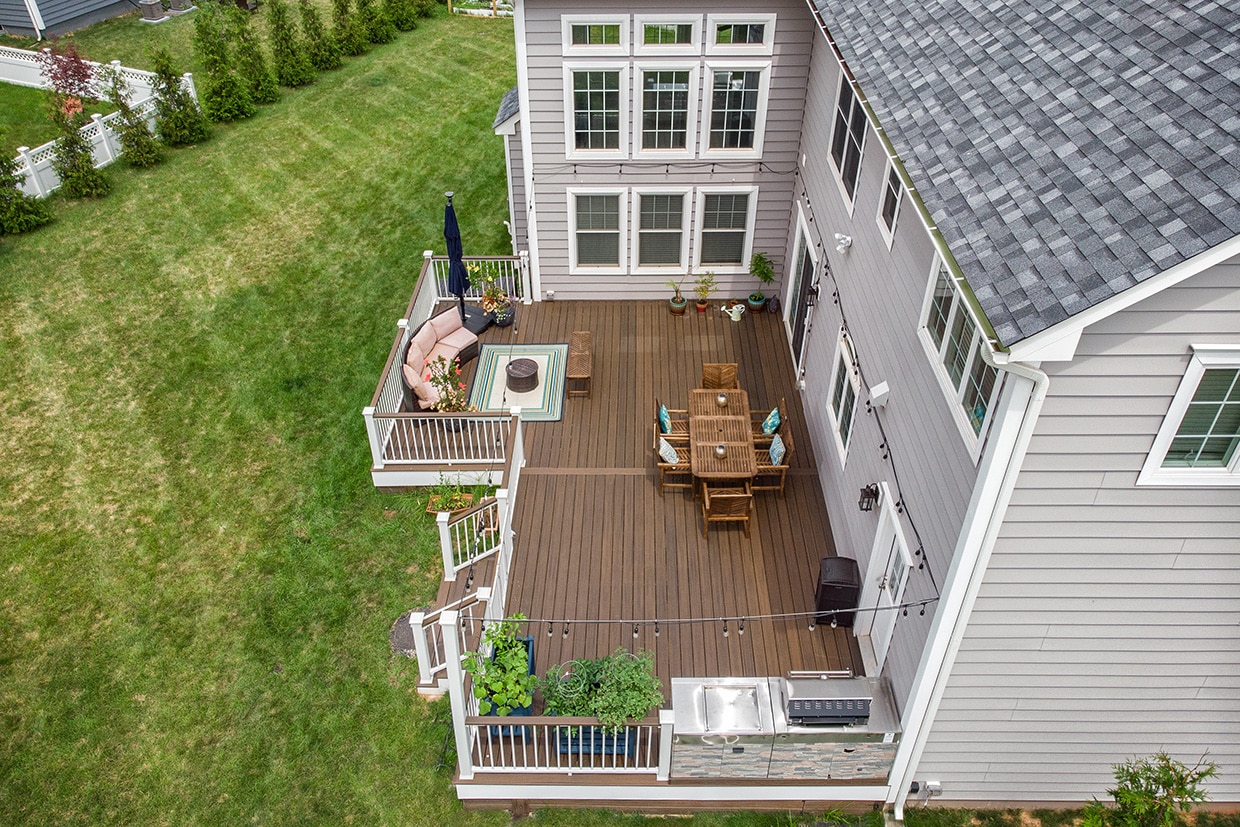 Deck With Open Entry Concept 9