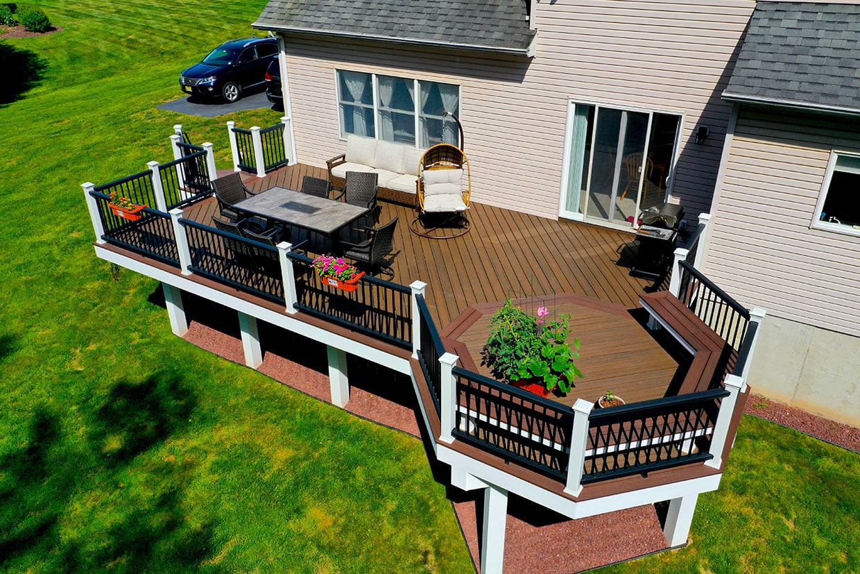 Deck With Octagon Lounge Area 5