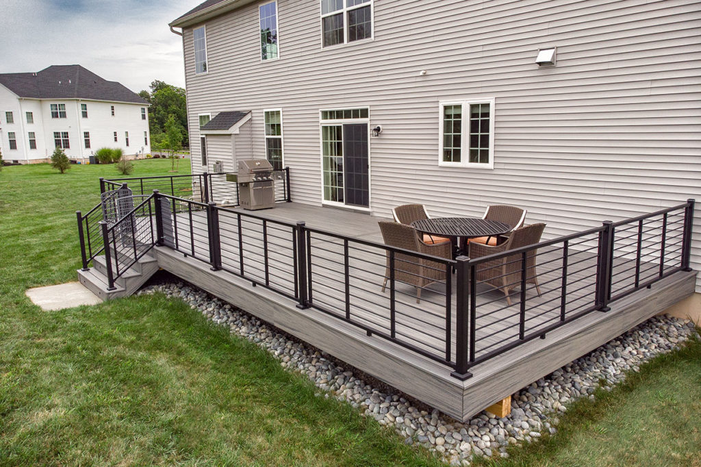 Deck Builder In New Providence 11