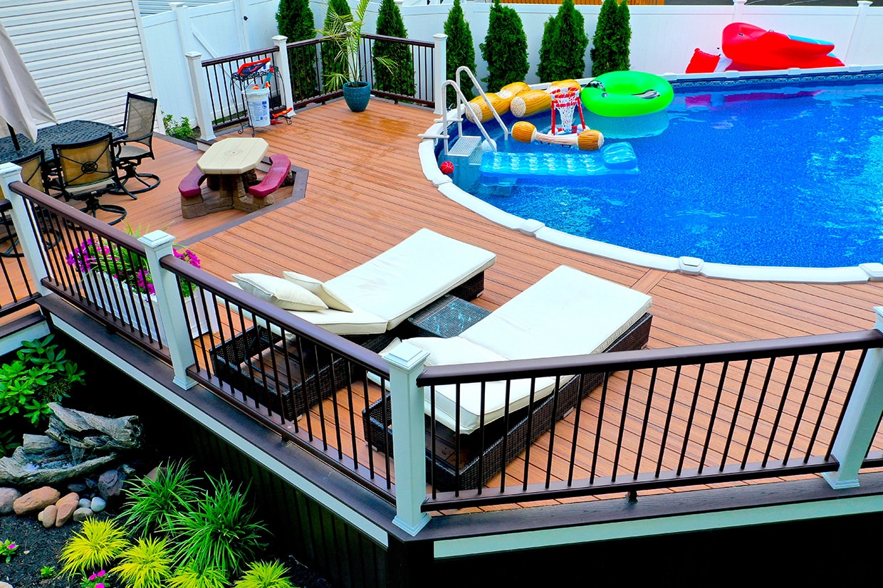Awesome Pool Deck 3