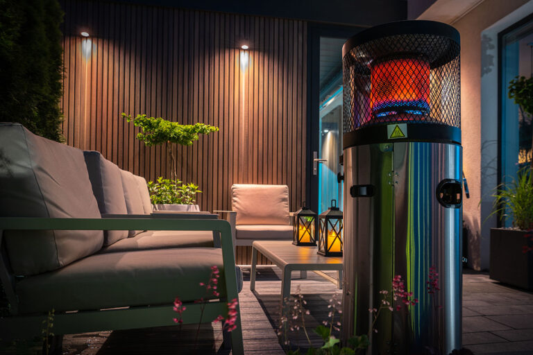 Beat The Chill: How To Keep Your Deck Warm & Cozy This Fall