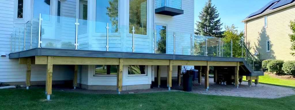 glass deck railings