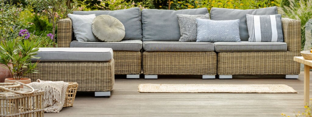 inexpensive deck furniture